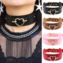 European and American personality exaggerated PU leather bondage collar street shooting nightclub sexy peach heart necklace neck collar set