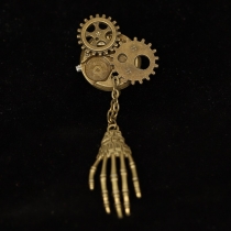 European and American retro brooch steaming punk gear skeleton hand brooch