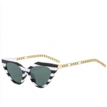 The new chain decorative cat's eye shape personality Women's sunglasses INS star sunglasses