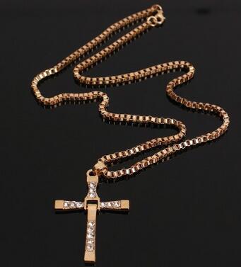 Toledo same paragraph clavicle chain speed and passion cross necklace