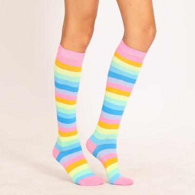 Rainbow striped in the middle of the stockings medium thickness long cylindrical women but knee cotton socks codsplay fashion performance socks