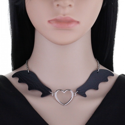 Retro animal bat wings vampire leather love necklace necklace Halloween jewelry neck with collarbone chain