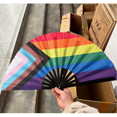 One foot 33CM black and white red fan Pure black Kung Fu fan Open and close smoothly Cross-border ancient style folding fan